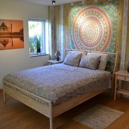 En Chapoisie Bed & Breakfast Ciney Exterior foto
