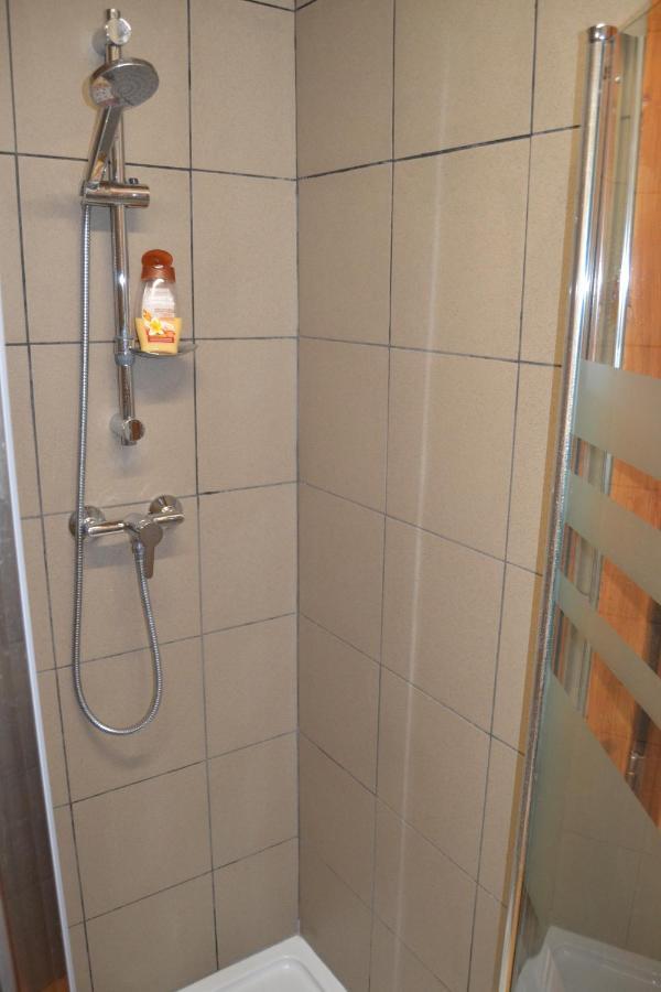 En Chapoisie Bed & Breakfast Ciney Exterior foto